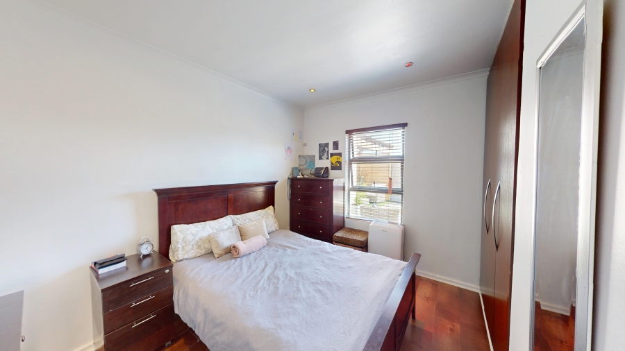 4 Bedroom Property for Sale in Rondevlei Park Western Cape